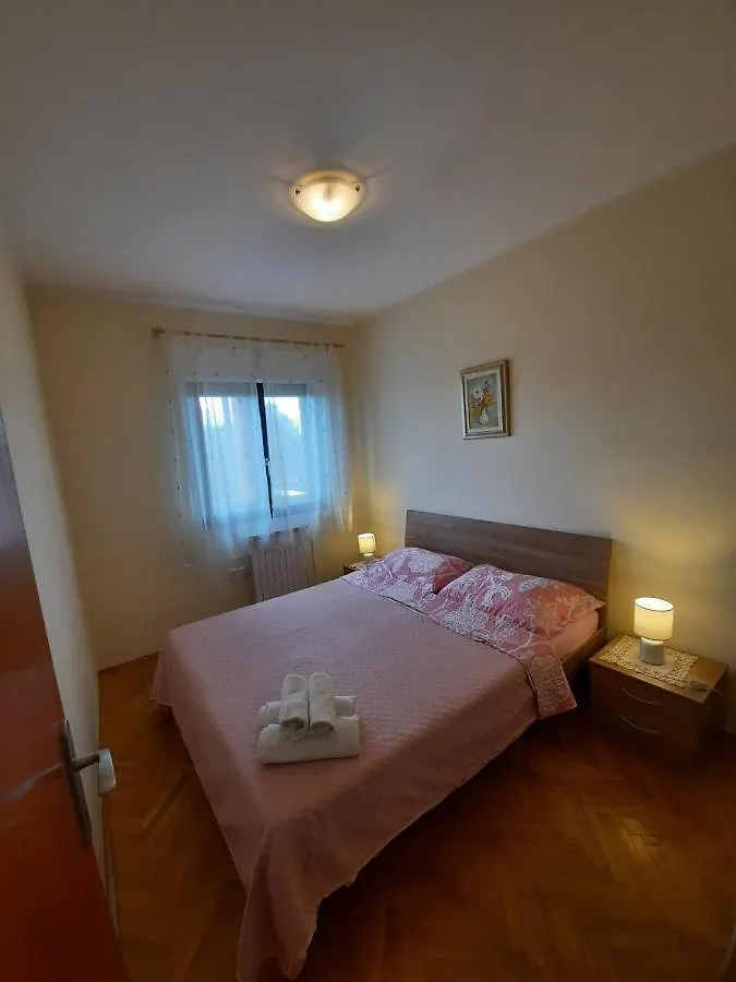 App Mario Funtana Apartment Croatia