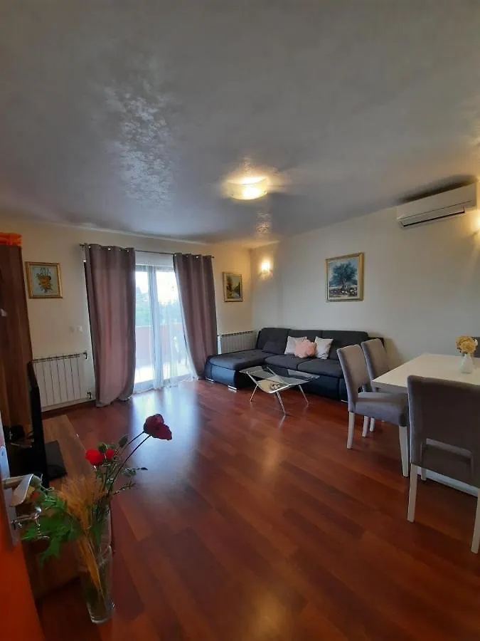 App Mario Funtana Apartment 0*,  Croatia